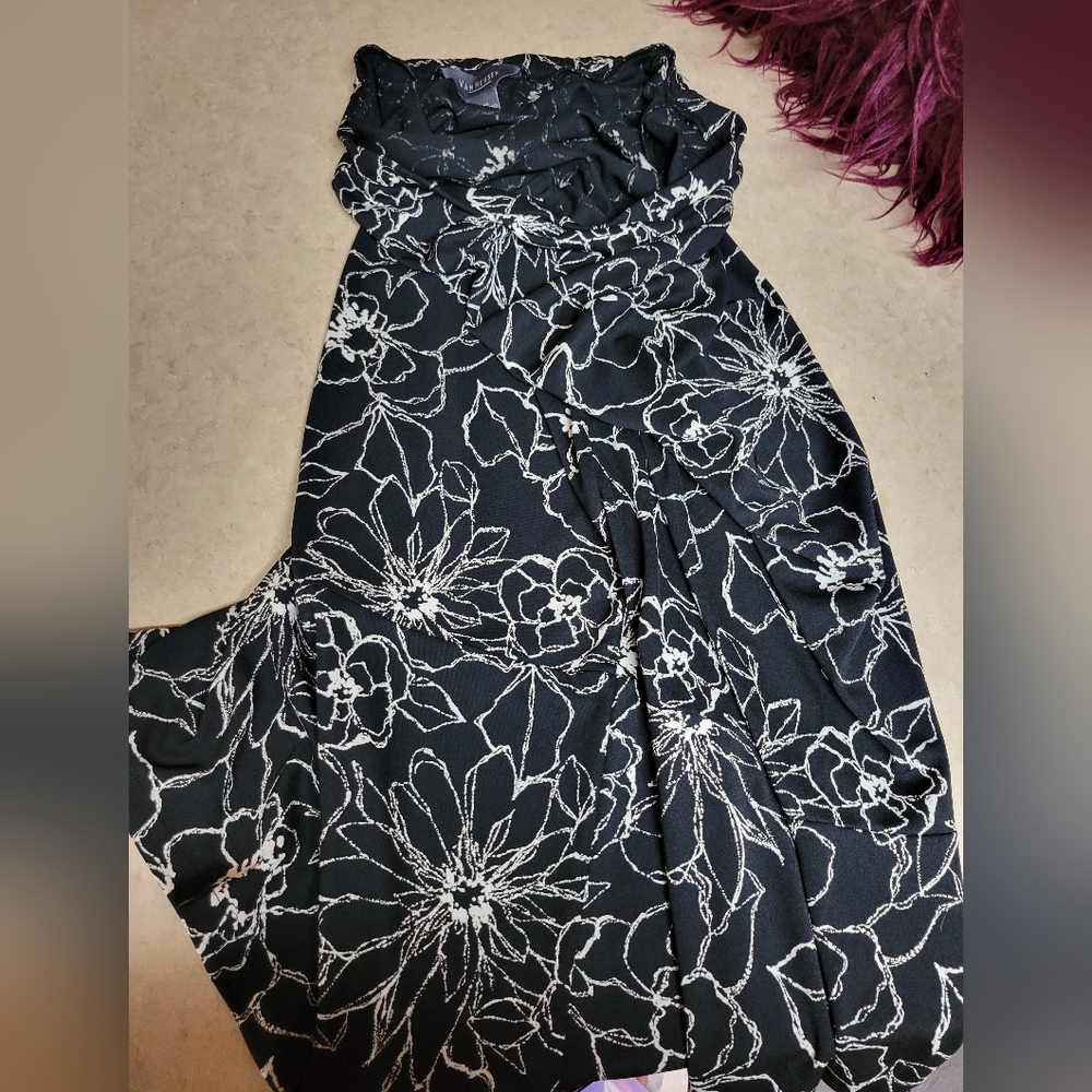 Van Heusen women size small black and white floral midi - Picture 7 of 9